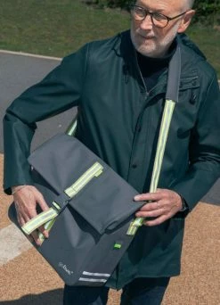 Cartable Porte-bagages Vélo Robin - GoFluo 9 Cartable Porte-bagages Vélo Robin - GoFluo -Accessoires vélo Soldes cartable porte bagages velo robin gofluo 3