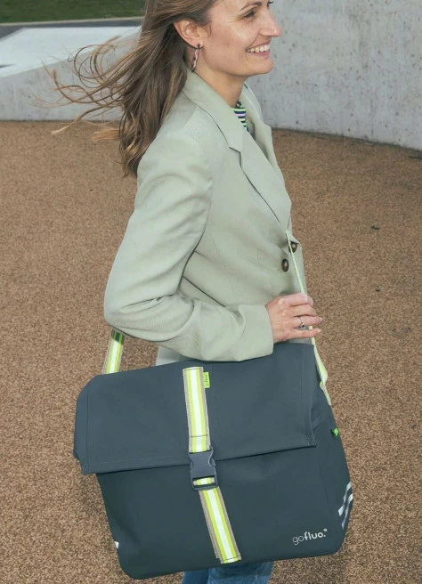 Cartable Porte-bagages Vélo Robin - GoFluo 1 Cartable Porte-bagages Vélo Robin - GoFluo