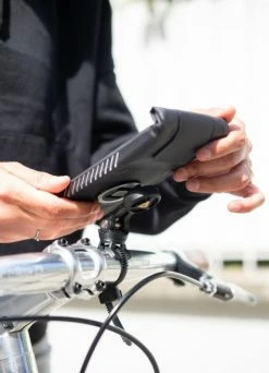 Porte-téléphone étanche Vélo - SP Connect -Accessoires vélo Soldes porte telephone etanche velo sp connect 4