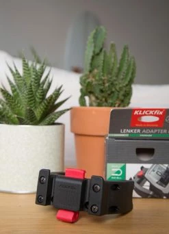 Support Guidon Universel à serrure - Klickfix - 22/32mm -Accessoires vélo Soldes support guidon universel klickfix 2232mm 1